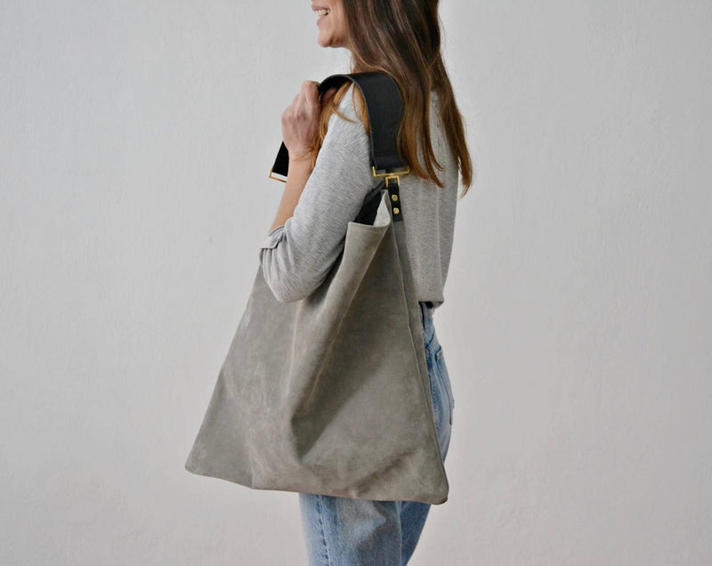 Akashi - Gray Bag
