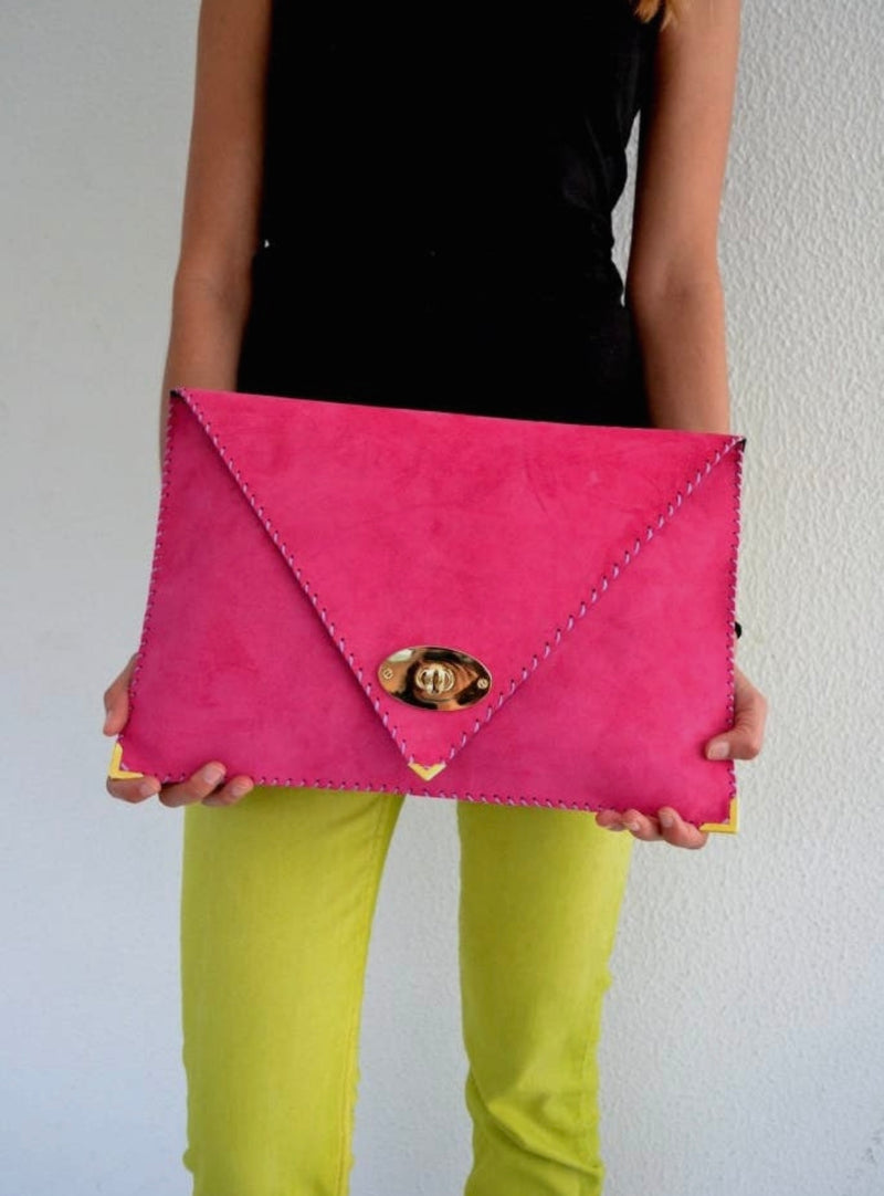 Symmetria Clutch Fuchsia