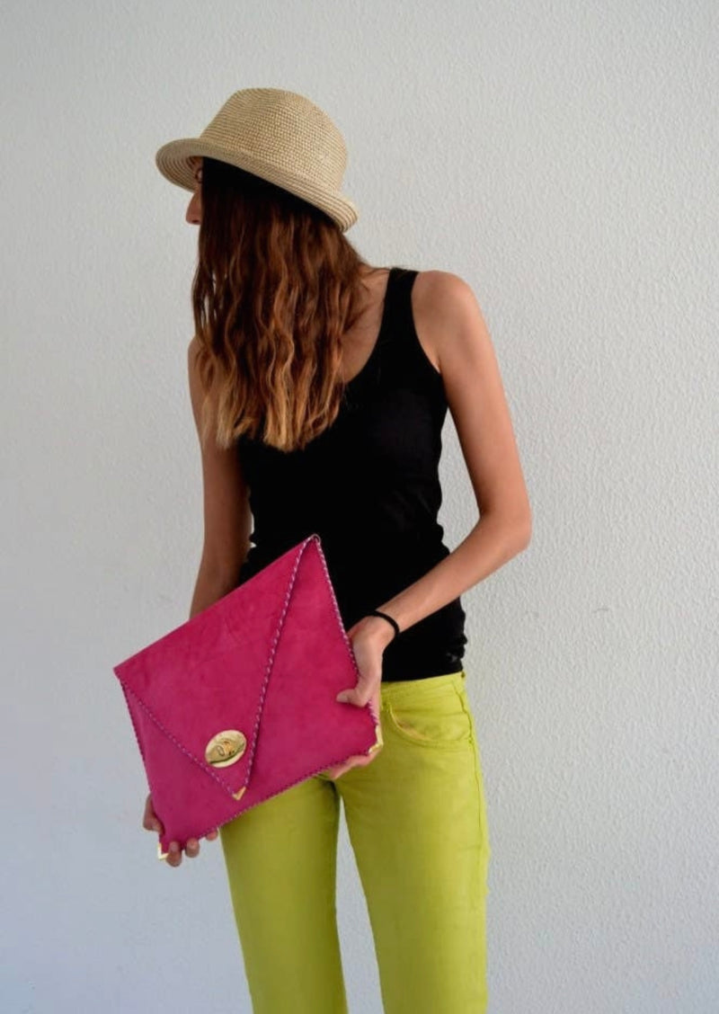 Symmetria Clutch Fuchsia