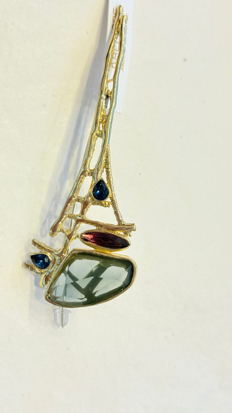 Showstopper Gray Resin Bronze Pin