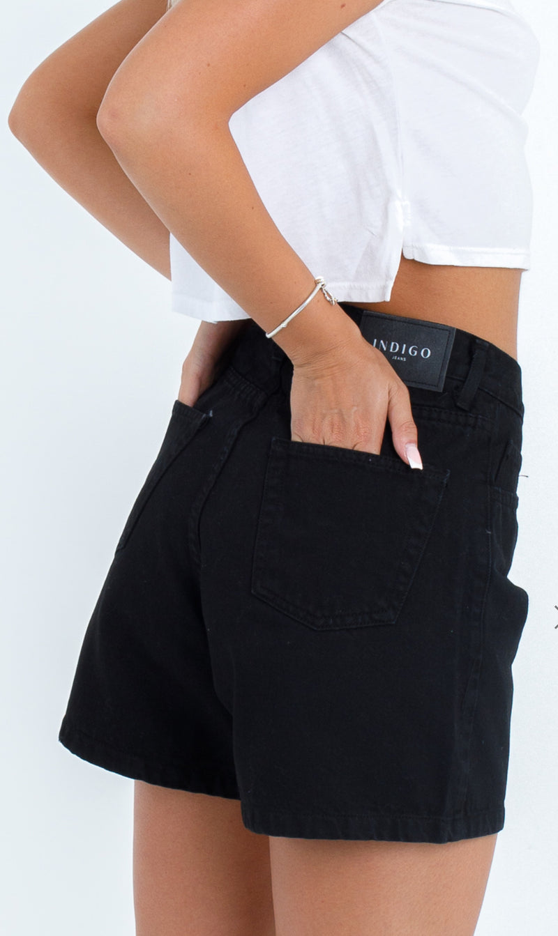 Mia Shorts Black
