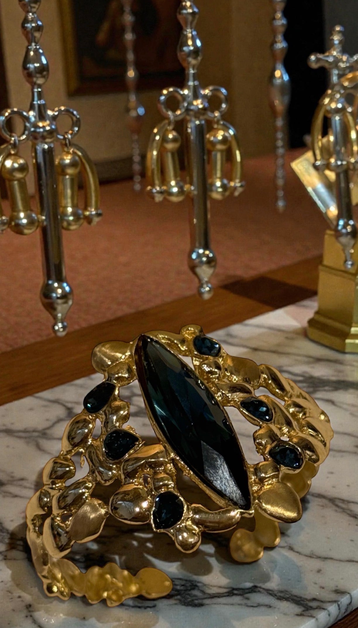 Lume Gold Brass Black Dimomd Crystal