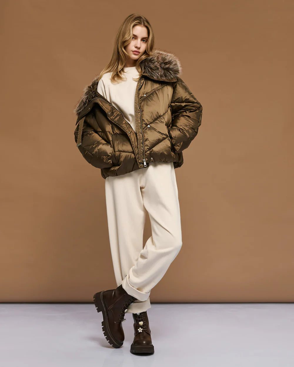 Short Olive Puffer Jacket With Faux Fur