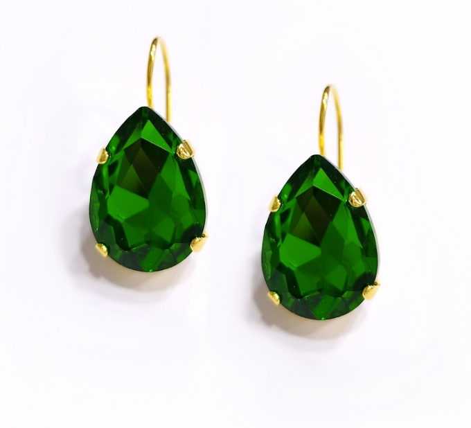 Tear Drop Green Stone Earrings