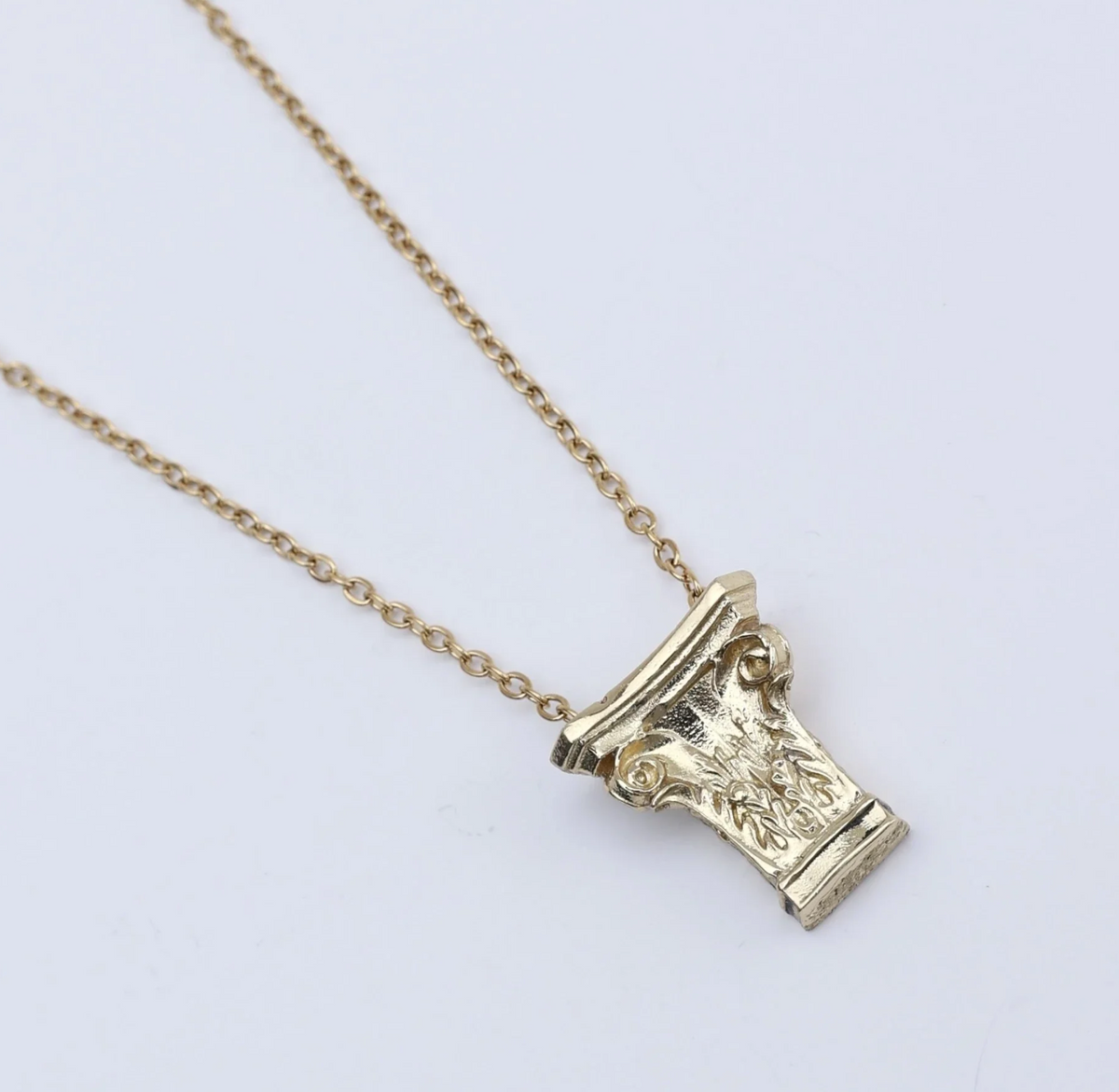 Doricus Necklace