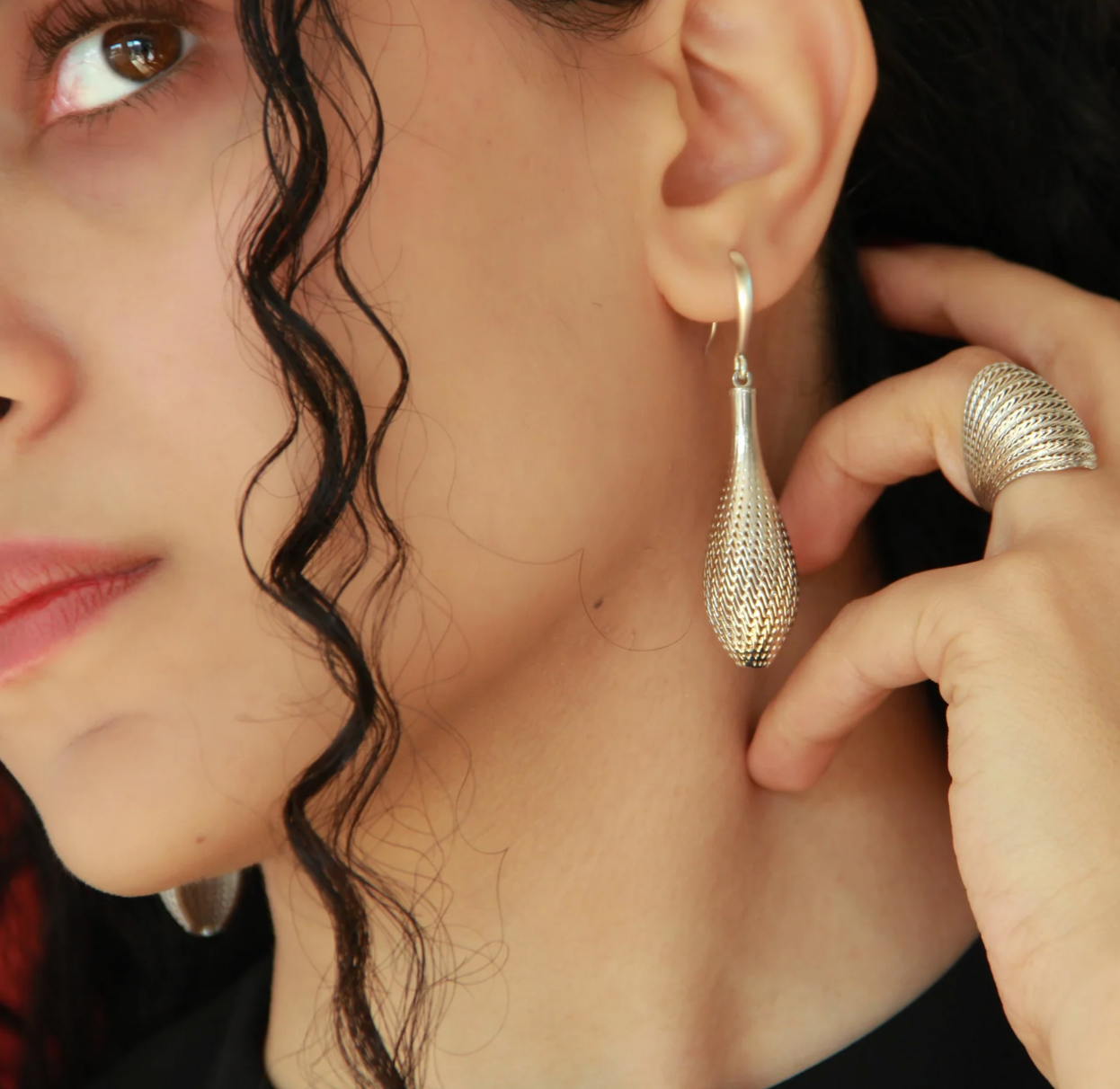 Flow Small Drop Earrings