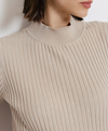 Short-sleeve knitted blouse